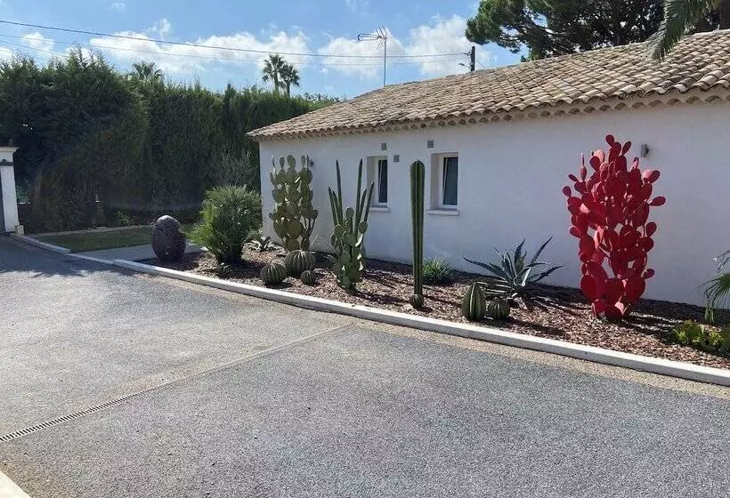 Majatalo Le Mas De La Dame