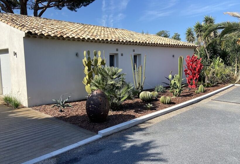 پانسیون Le Mas De La Dame