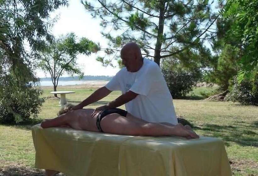 膳宿费 Logis Des Lauriers Roses