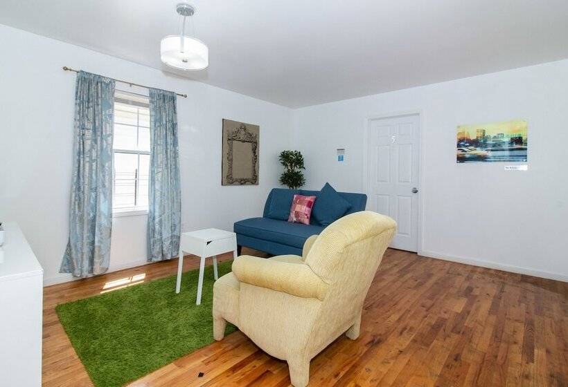 بنسيون Racpanos Modern Stay On Ocean Avenue