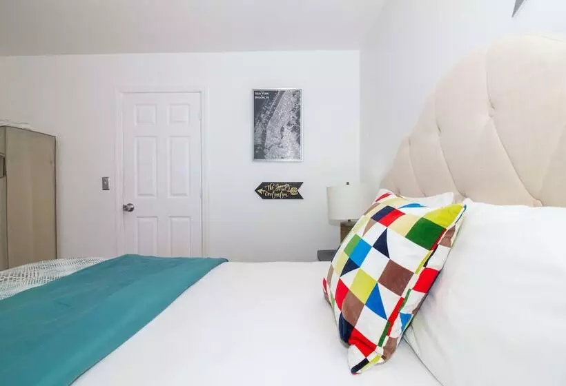 Majatalo Racpanos Modern Stay On Ocean Avenue