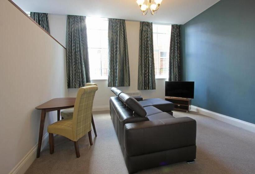 The Castle Collection   3 Union Court