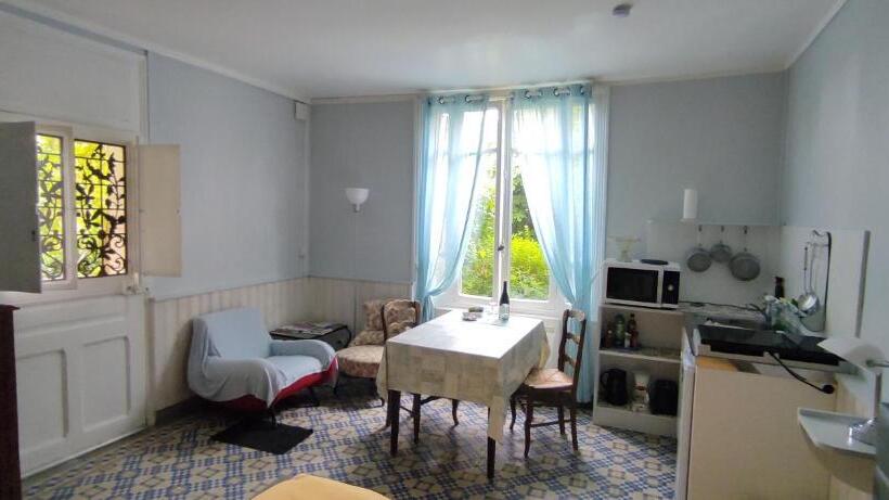 Villa à L Ancien Pigeonnier