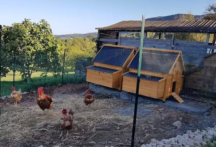 Aamiaismajoitus (B&B) La Cocagnière   In A Rural Location