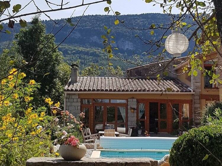 住宿加早餐 La Cocagnière In A Rural Location