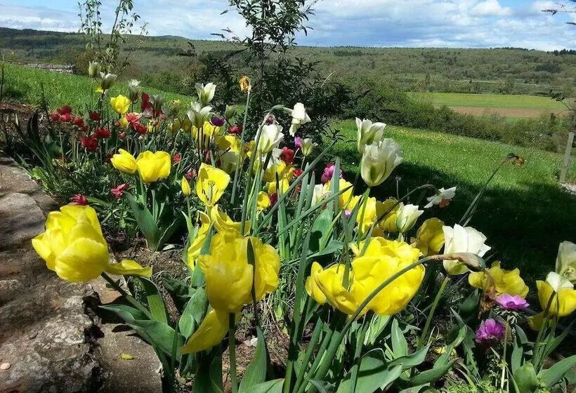 Aamiaismajoitus (B&B) La Cocagnière   In A Rural Location