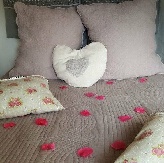 ベッドアンドブレックファースト Le Mas Romantique