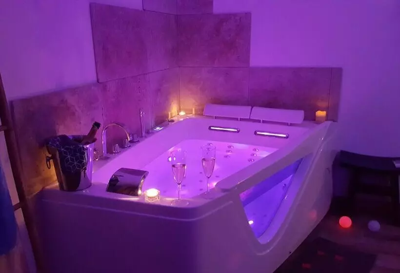 Aamiaismajoitus (B&B) Le Mas Romantique