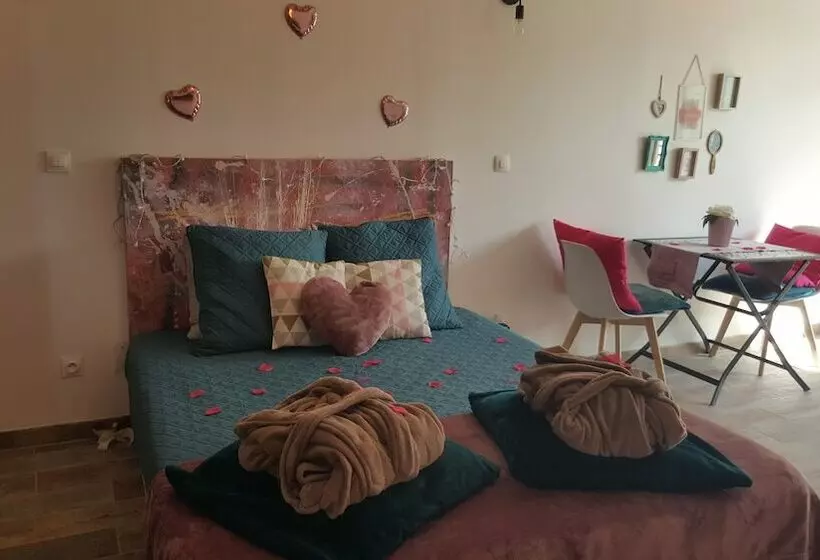 Aamiaismajoitus (B&B) Le Mas Romantique