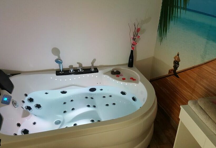 ベッドアンドブレックファースト Le Mas Romantique