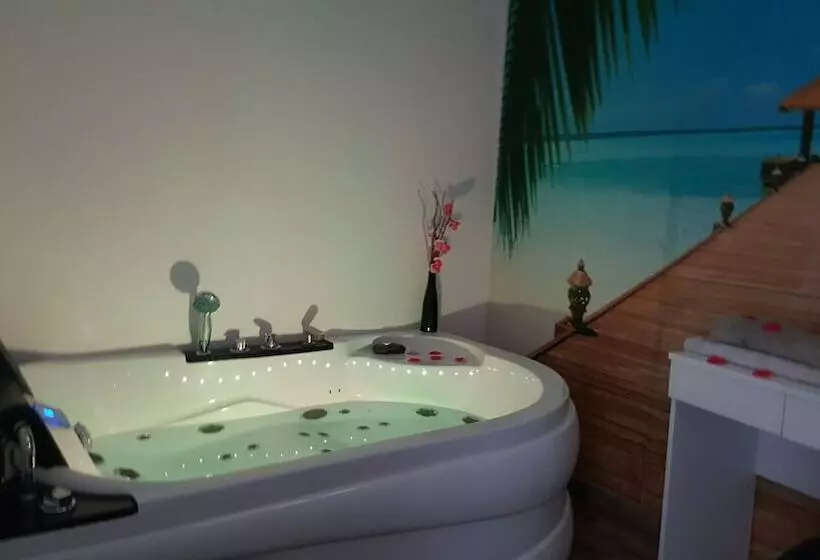 Aamiaismajoitus (B&B) Le Mas Romantique