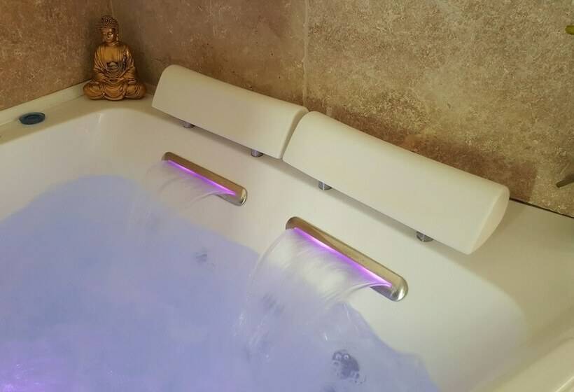 ベッドアンドブレックファースト Le Mas Romantique