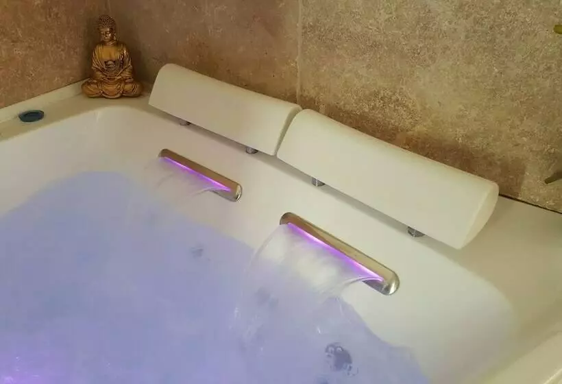 Aamiaismajoitus (B&B) Le Mas Romantique