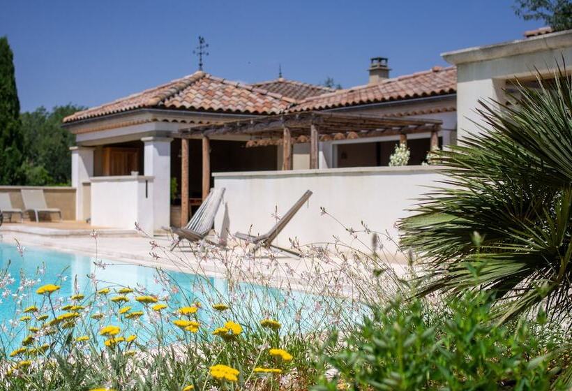 مبيت وإفطار Les Carriers Maison D'hôtes