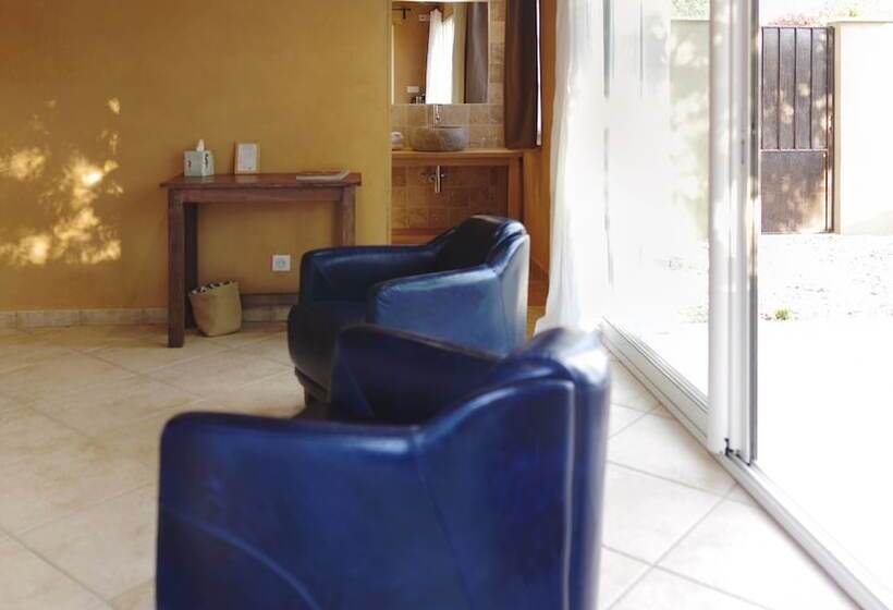 مبيت وإفطار Les Carriers Maison D'hôtes