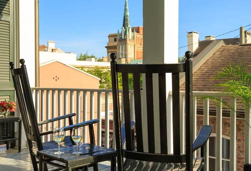 Bed and Breakfast The Inn On West Liberty