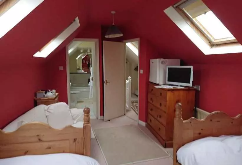 Hayleaze Bed & Breakfast