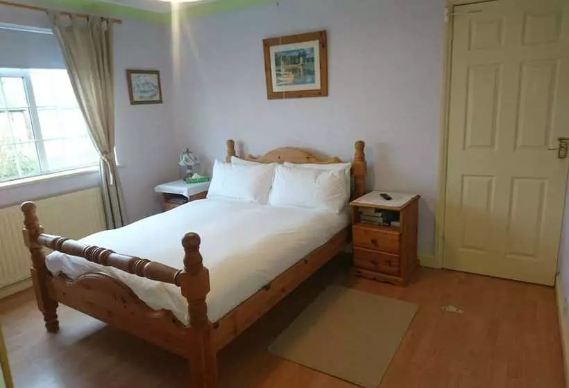 Hayleaze Bed & Breakfast