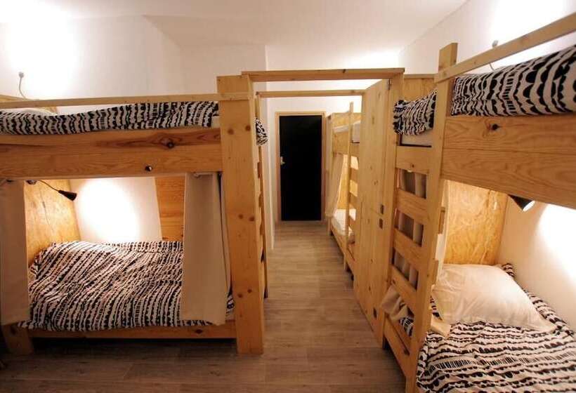 Hostel Les Cordées Liées