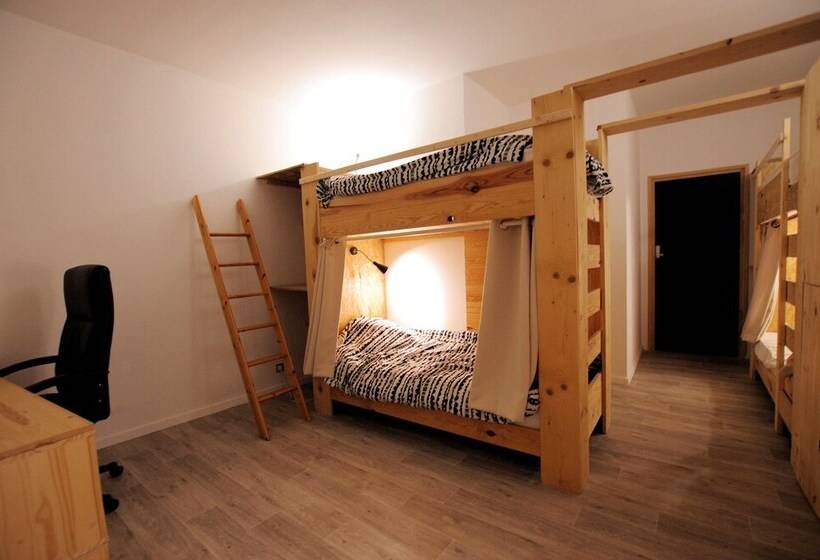 Hostel Les Cordées Liées
