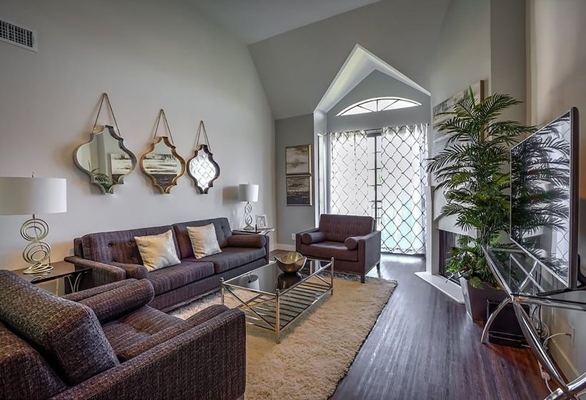 فندق Beverly Hills Condos