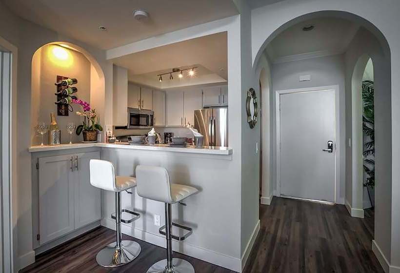 فندق Beverly Hills Condos