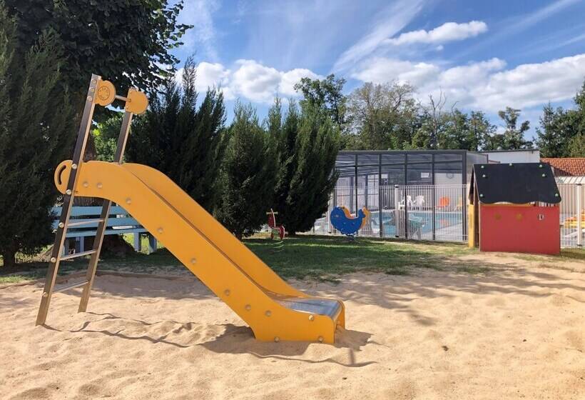 فندق Camping La Chenaie