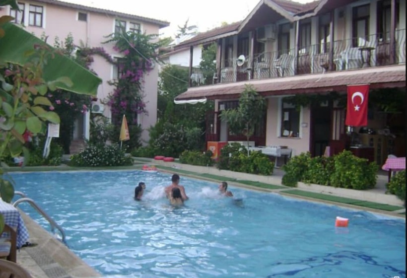 هتل Cigdem Pansiyon