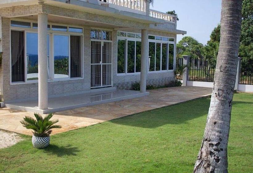 Kichangani Beach House
