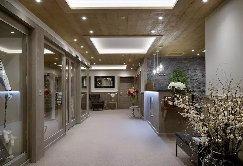 Le C Residence Apartment T3 Cabin A03