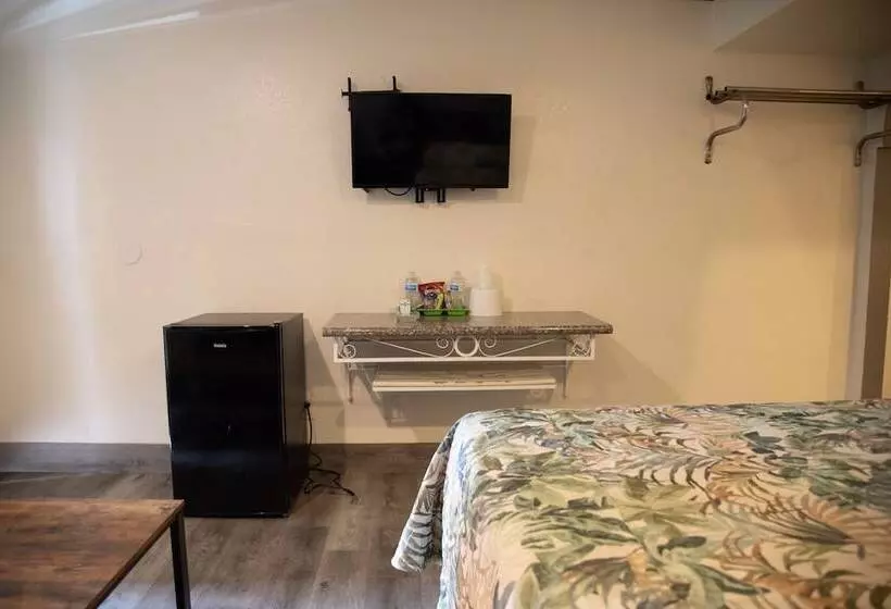 モーテル Starlight Inn La Brea