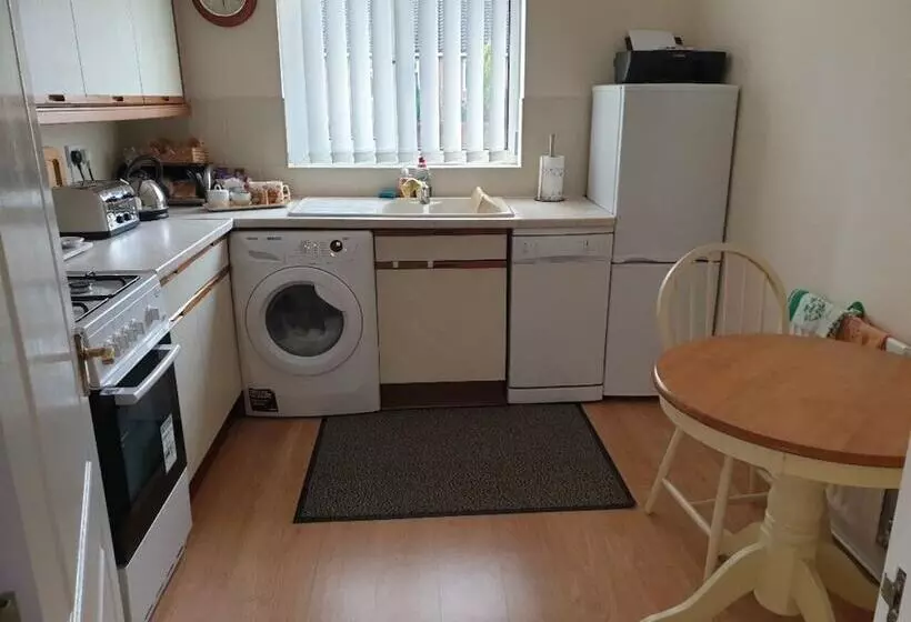 Aamiaismajoitus (B&B) 42 Beaumont Rise Rental   Worksop