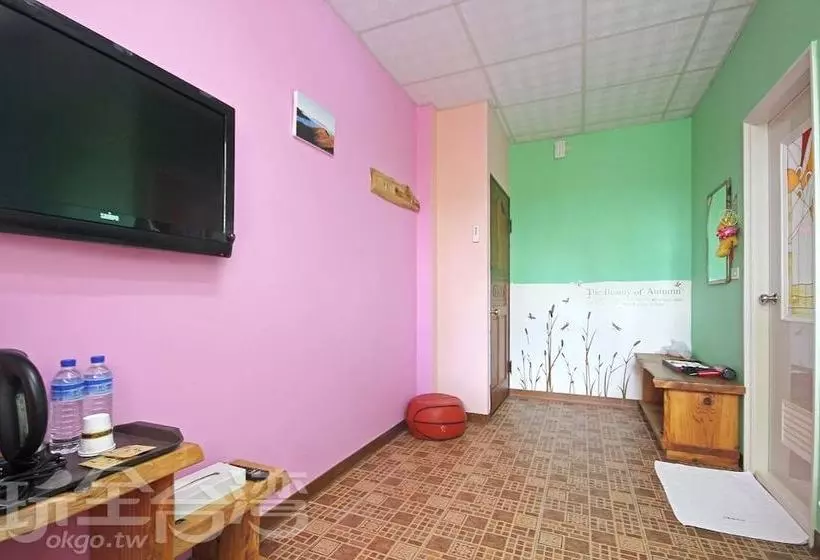 تختخواب و صبحانه Nantou Fruit House