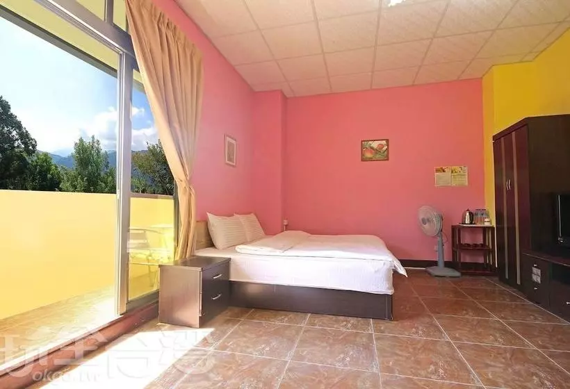 تختخواب و صبحانه Nantou Fruit House