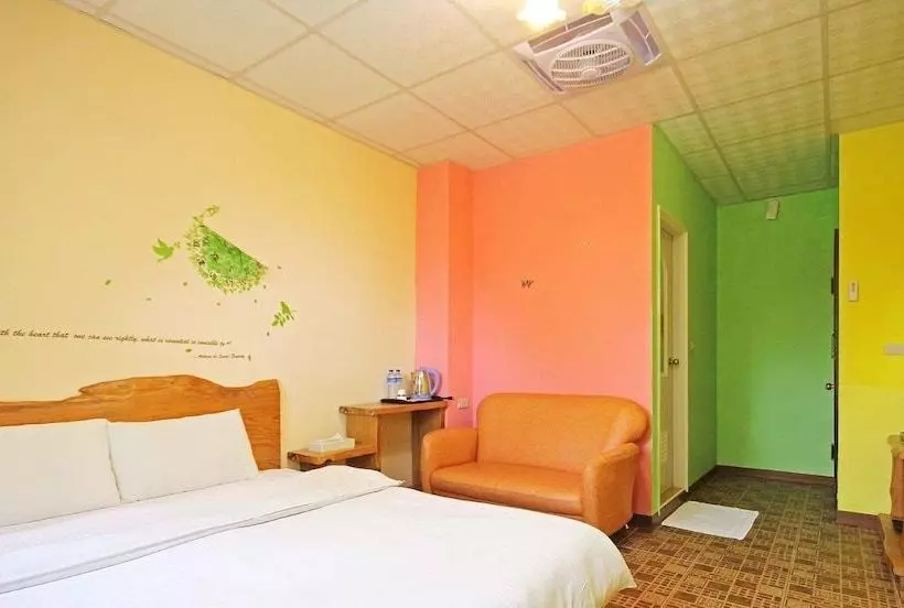 تختخواب و صبحانه Nantou Fruit House