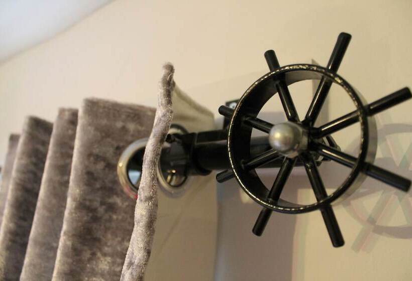 Bed and Breakfast Jolly Sailor Fish On The Quay