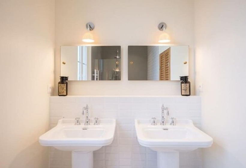 Bed and Breakfast La Maison Deveney Mars