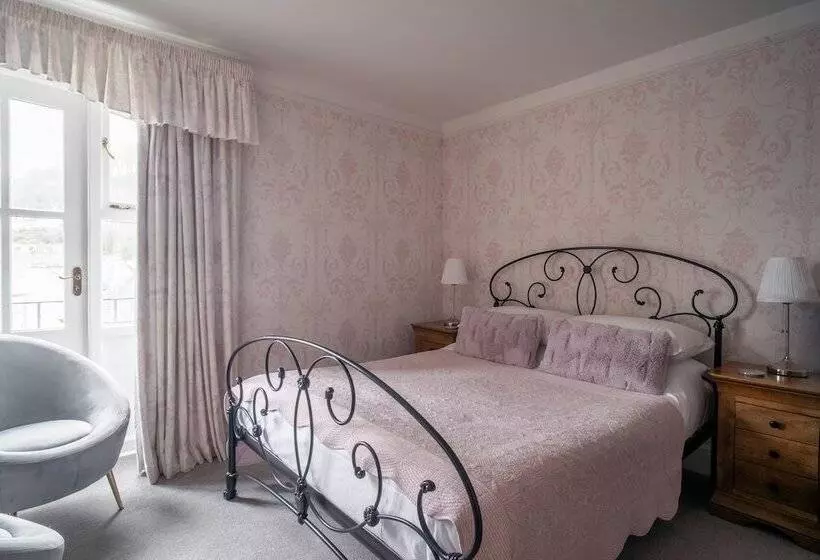 Bed and Breakfast Lee House