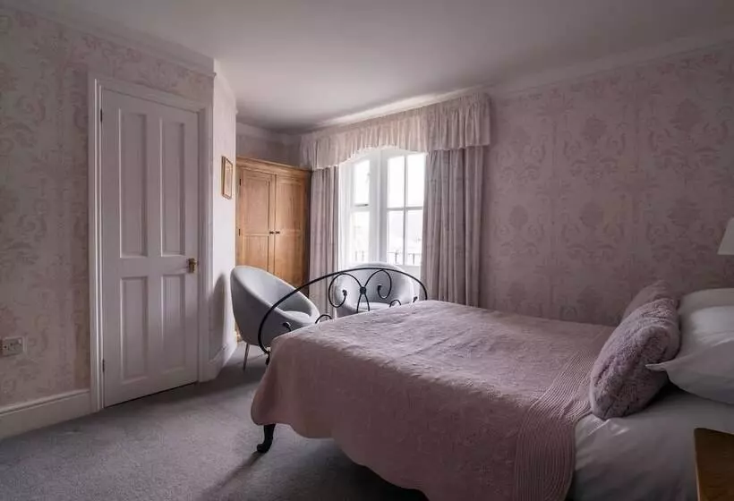 Bed and Breakfast Lee House