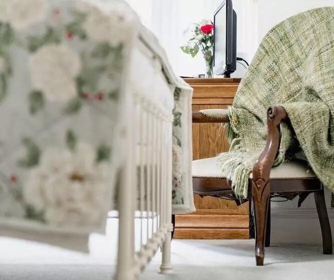 Bed and Breakfast Lee House