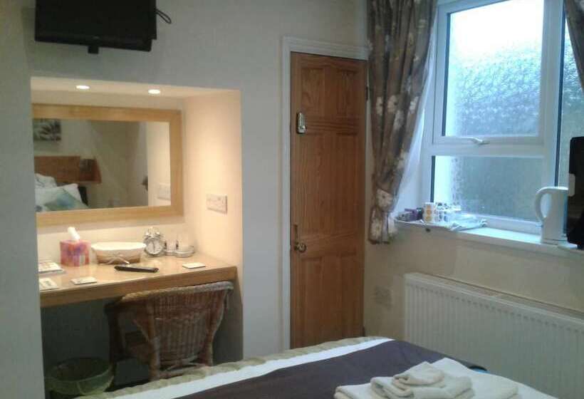 تختخواب و صبحانه The Pot And Barrel