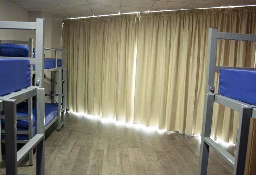 De Camino Albergue Hostel