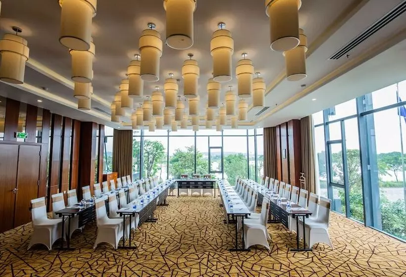 هتل Central Luxury Hạ Long