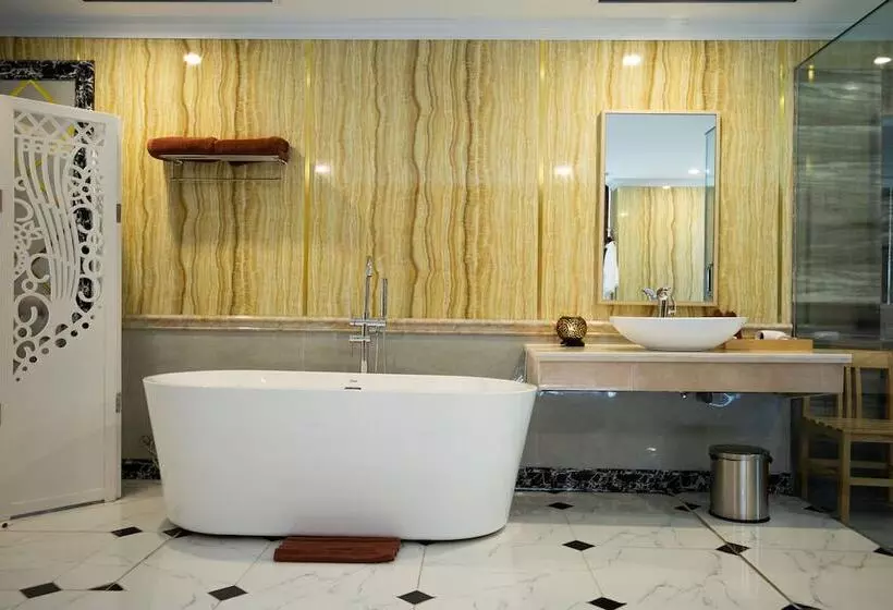 هتل Central Luxury Hạ Long
