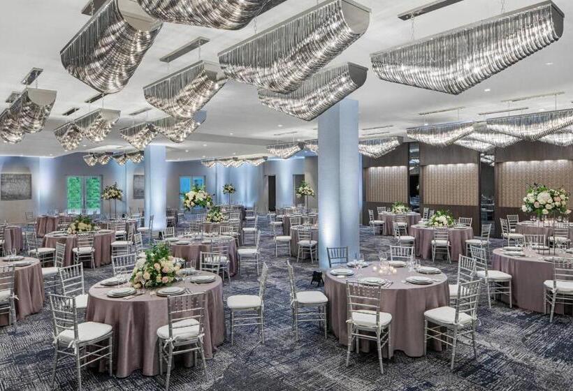 ホテル Envue, Autograph Collection