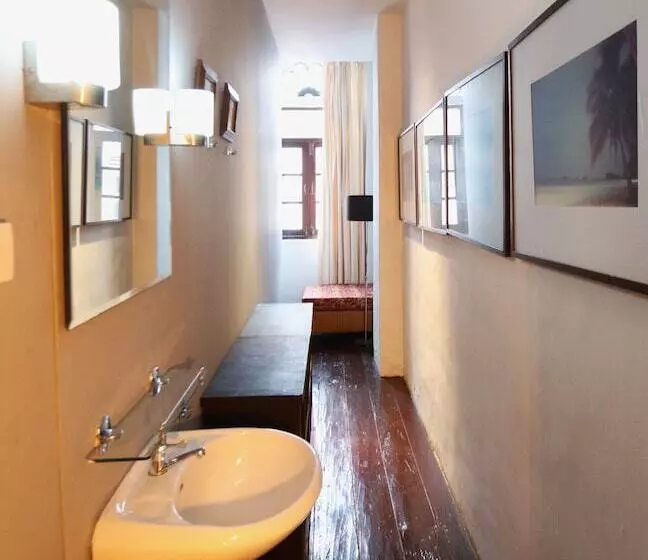 Hotelli Phuket 346 Guest House