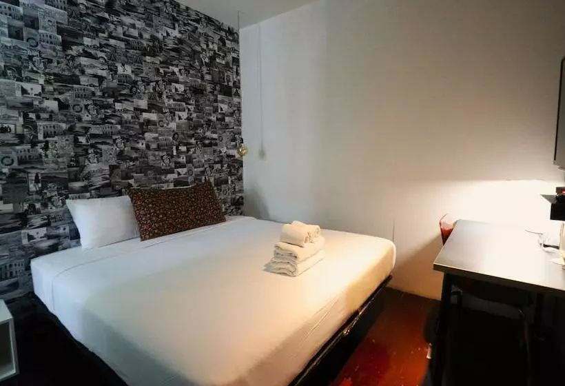 Hotelli Phuket 346 Guest House