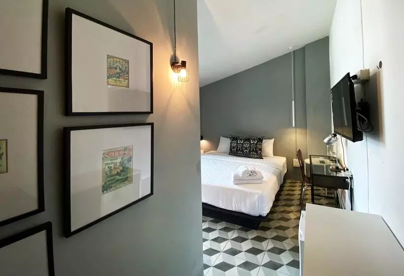 Hotelli Phuket 346 Guest House