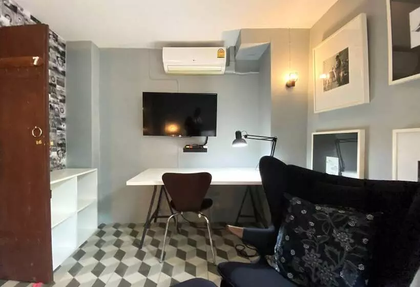 Hotelli Phuket 346 Guest House