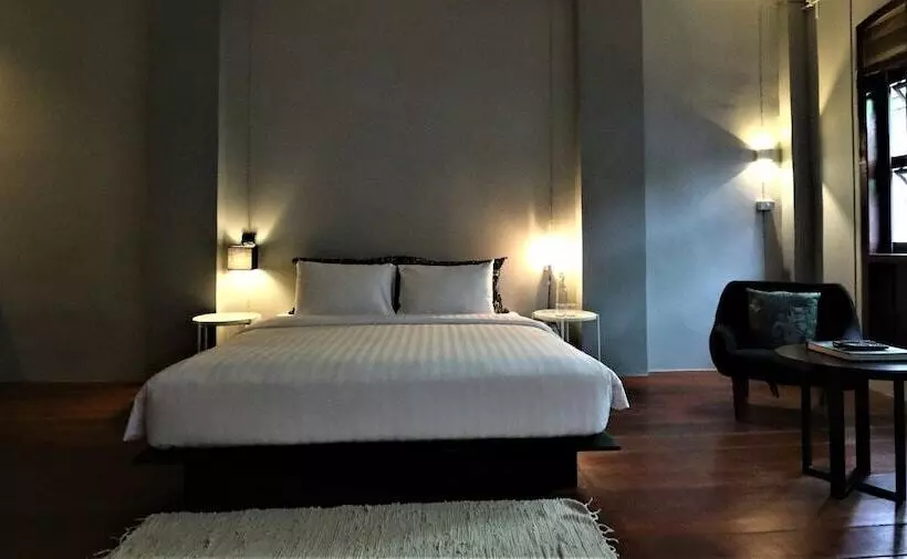 Hotelli Phuket 346 Guest House